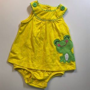 Carter’s Sleeveless one pc. Yellow with frog